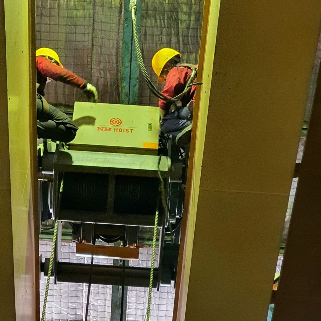 proses maintenance pada unit nippon hoist